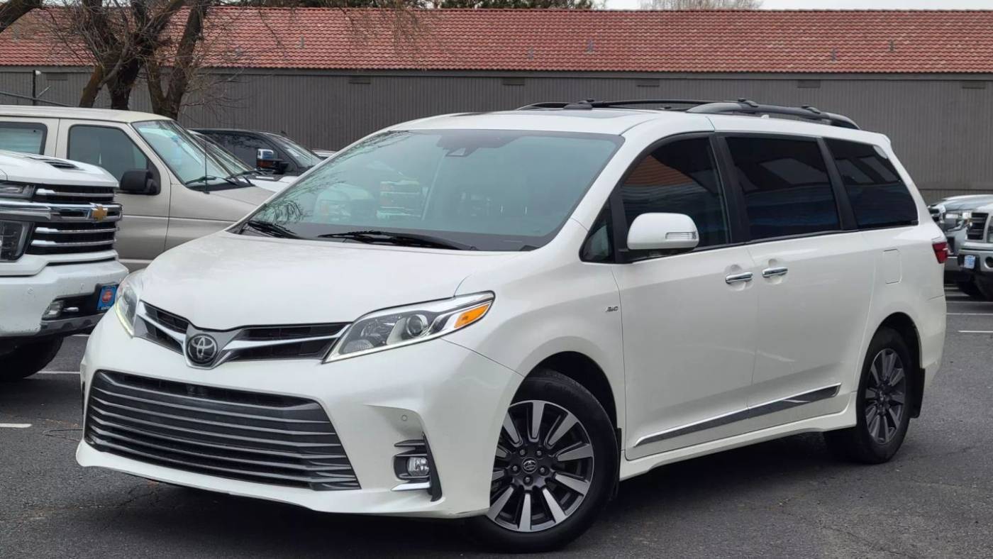 2019 Toyota Sienna Limited Premium — Minivan — 60,033 mi — Bend, OR