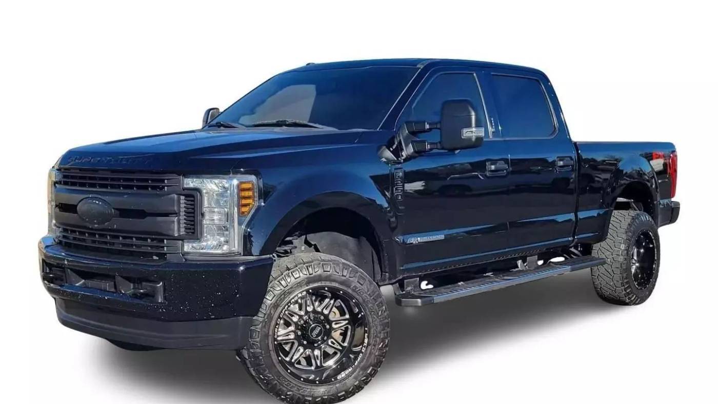 2018 Ford Super Duty F-250 XLT — Pickup Truck — 121,711 mi — Bend, OR