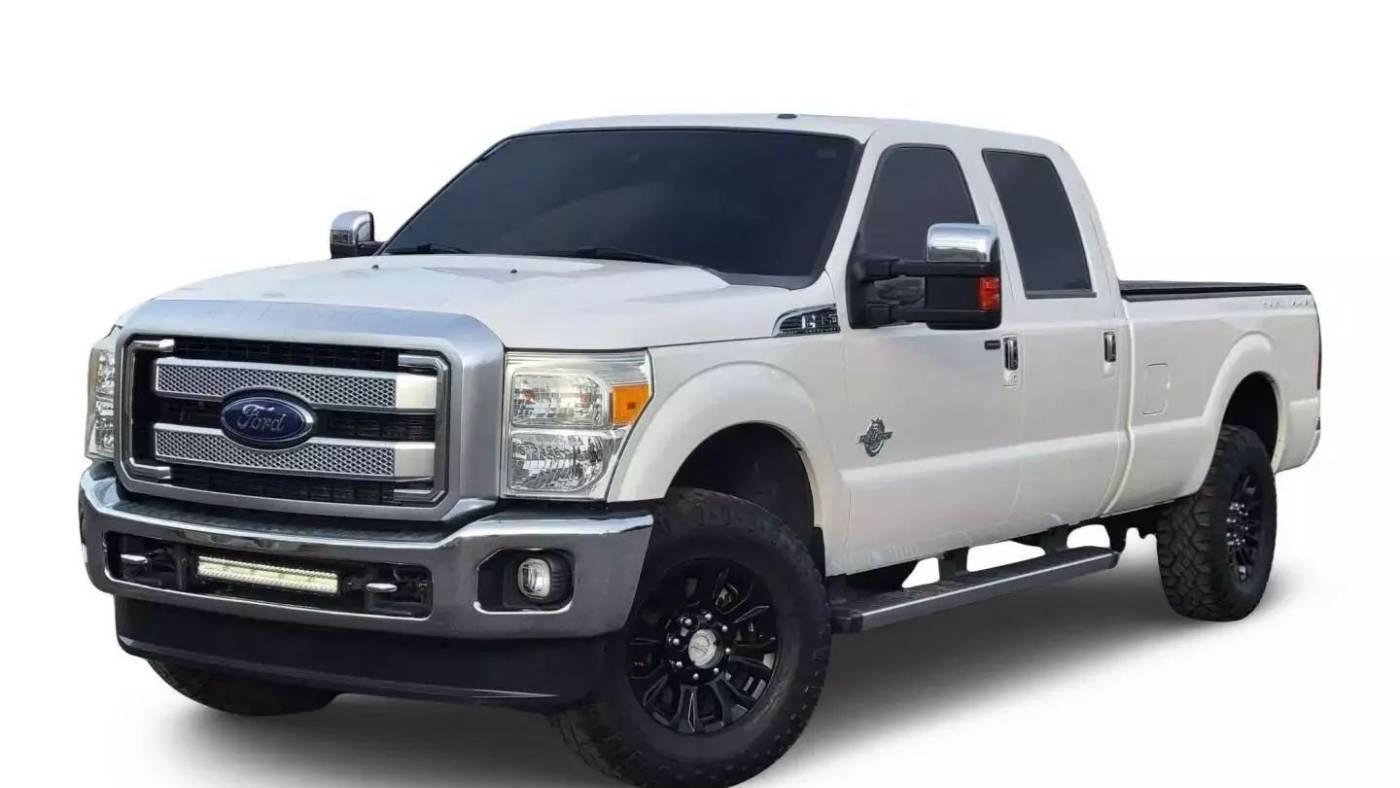 2015 Ford Super Duty F-350 Platinum — Pickup Truck — 131,315 mi — Bend, OR