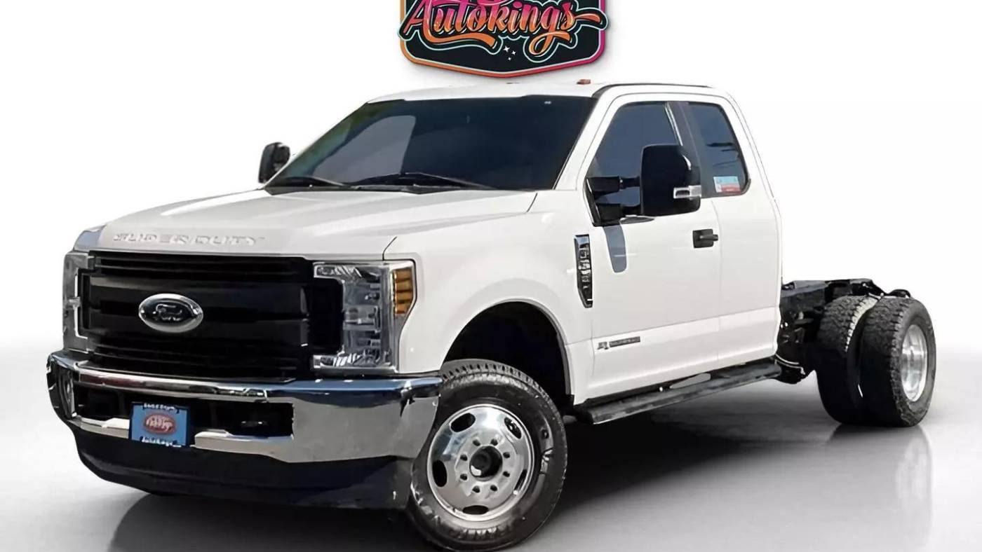 2019 Ford Super Duty F-350 Chassis Cab XL — Chassis Cab Truck — 87,209 mi — Bend, OR