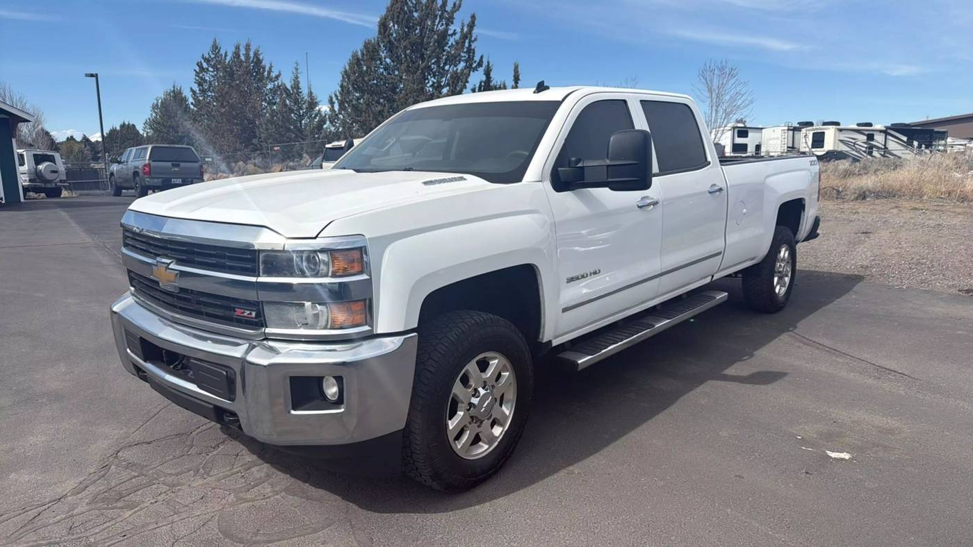 2015 Chevrolet Silverado 3500HD LTZ — Pickup Truck — 65,269 mi — Bend, OR