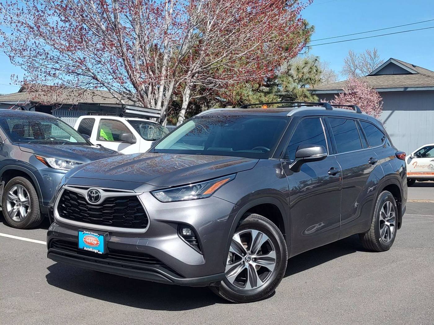 2022 Toyota Highlander XLE — SUV — 100,537 mi — Bend, OR