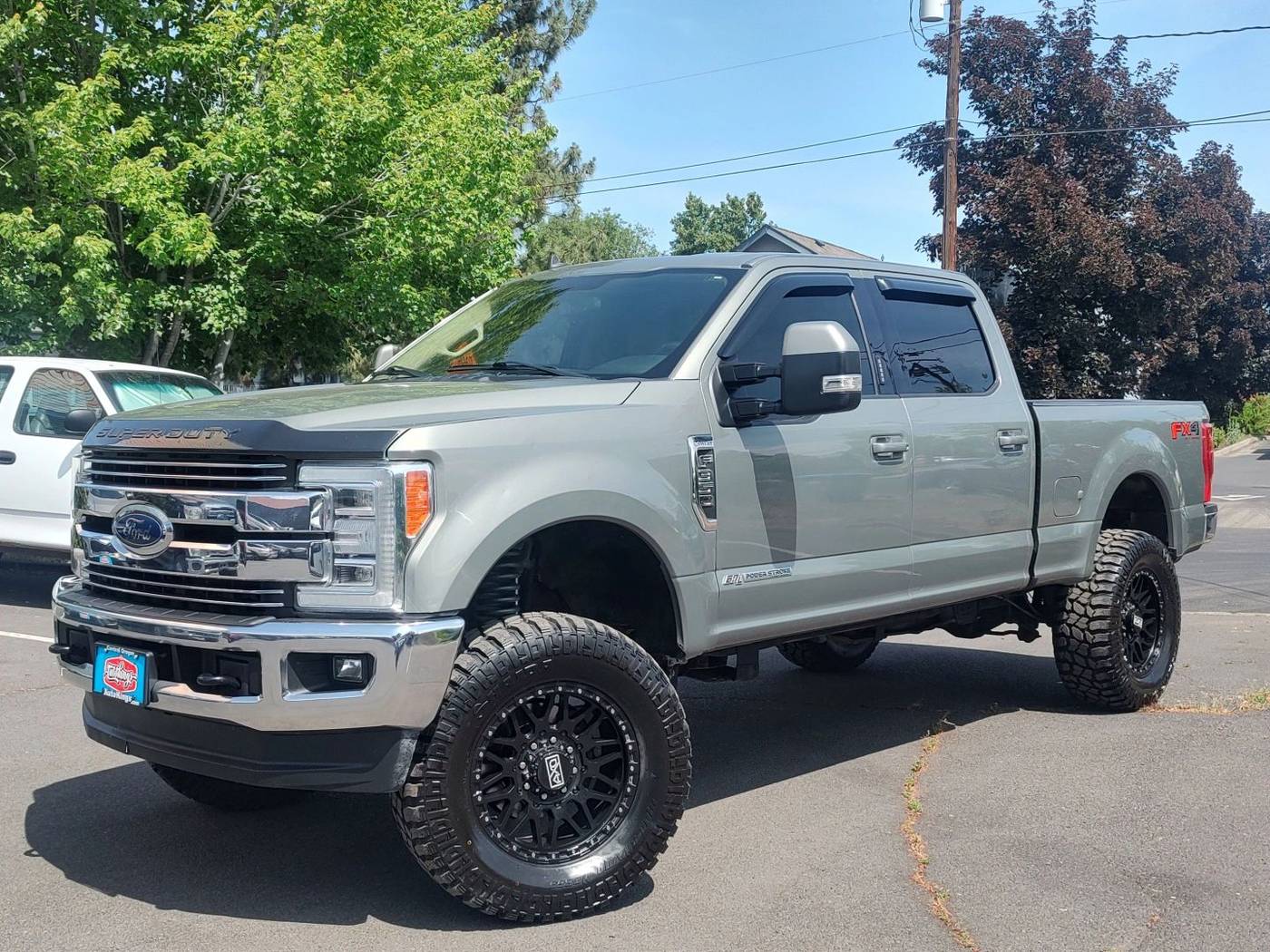 2019 Ford Super Duty F-350 Lariat — Pickup Truck — 126,584 mi — Bend, OR