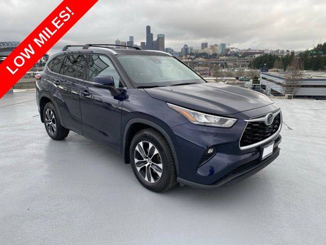 2020 Toyota Highlander XLE — SUV — 26,360 mi — Seattle, WA