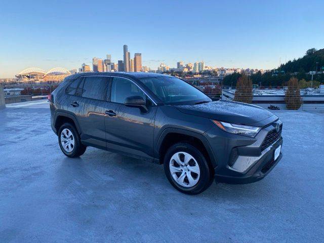 2024 Toyota RAV4 LE — SUV — 33,845 mi — Seattle, WA