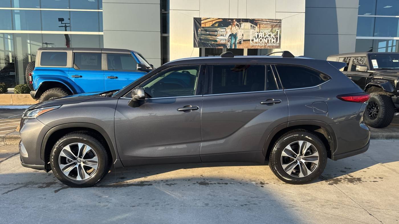 2020 Toyota Highlander XLE — SUV — 107,000 mi — Houston, TX