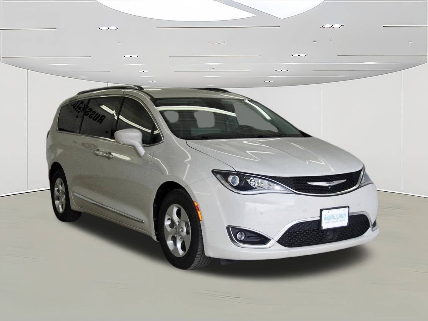 2017 Chrysler Pacifica Touring L Plus — Minivan — 82,699 mi — Houston, TX
