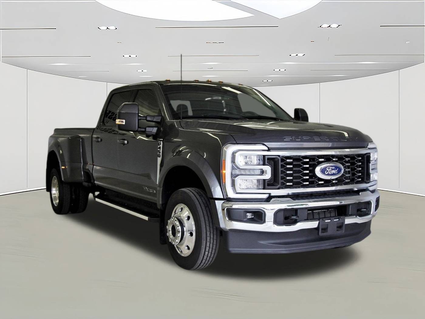 2023 Ford Super Duty F-450 LARIAT — Pickup Truck — 56,000 mi — Houston, TX
