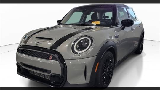 2023 MINI Hardtop Cooper S — Hatchback — 2,558 mi — Fort Lauderdale, FL