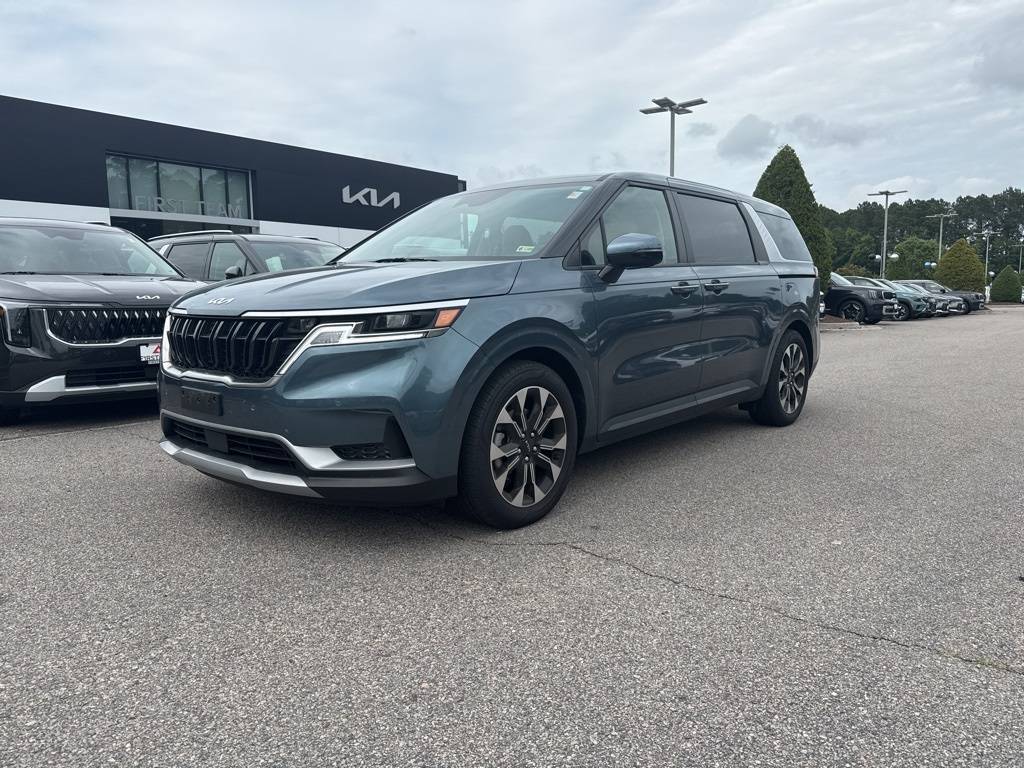 2024 Kia Carnival EX — Minivan — 16,057 mi — Hampton, VA