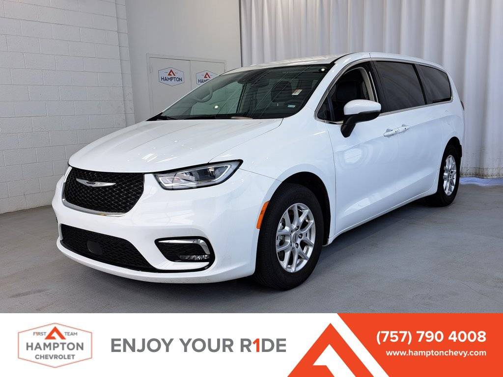 2023 Chrysler Pacifica Touring L — Minivan — 58,128 mi — Hampton, VA