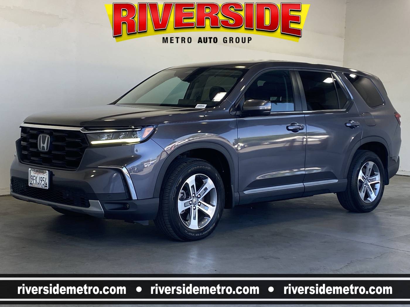 2023 Honda Pilot EX-L 8 Passenger — SUV — 26,157 mi — Riverside, CA