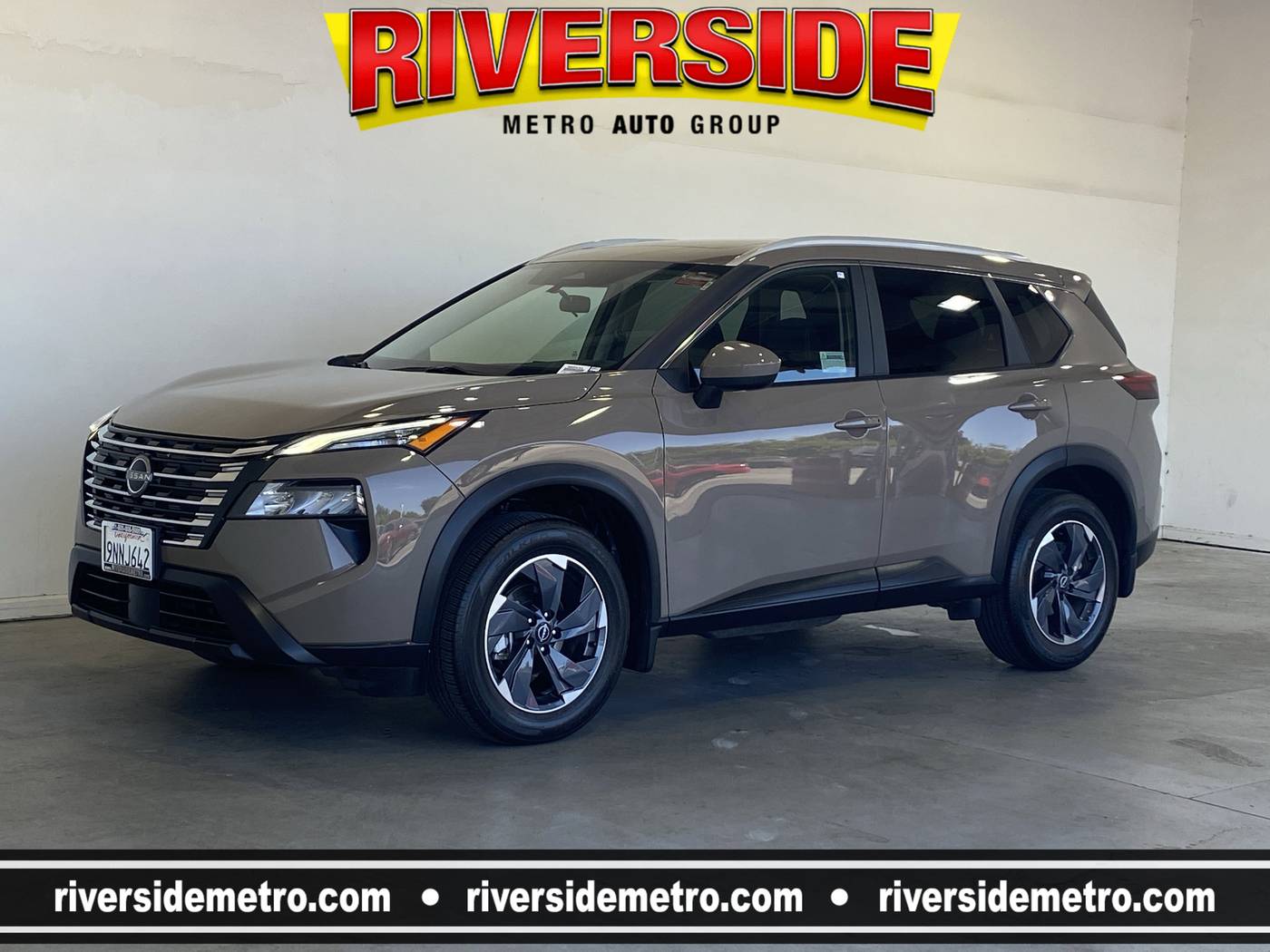 2024 Nissan Rogue SV — SUV — 10,717 mi — Riverside, CA