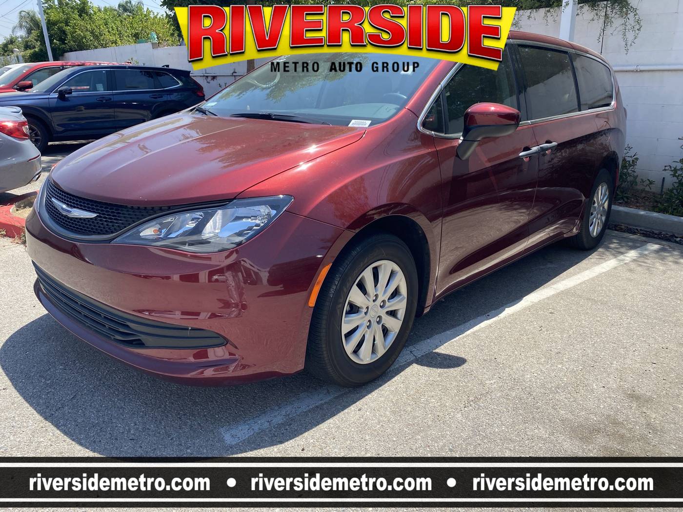 2020 Chrysler Voyager L — Minivan — 9,106 mi — Riverside, CA