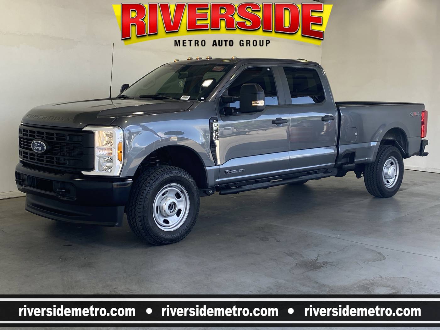 2024 Ford Super Duty F-350 XL — Pickup Truck — 8,876 mi — Riverside, CA