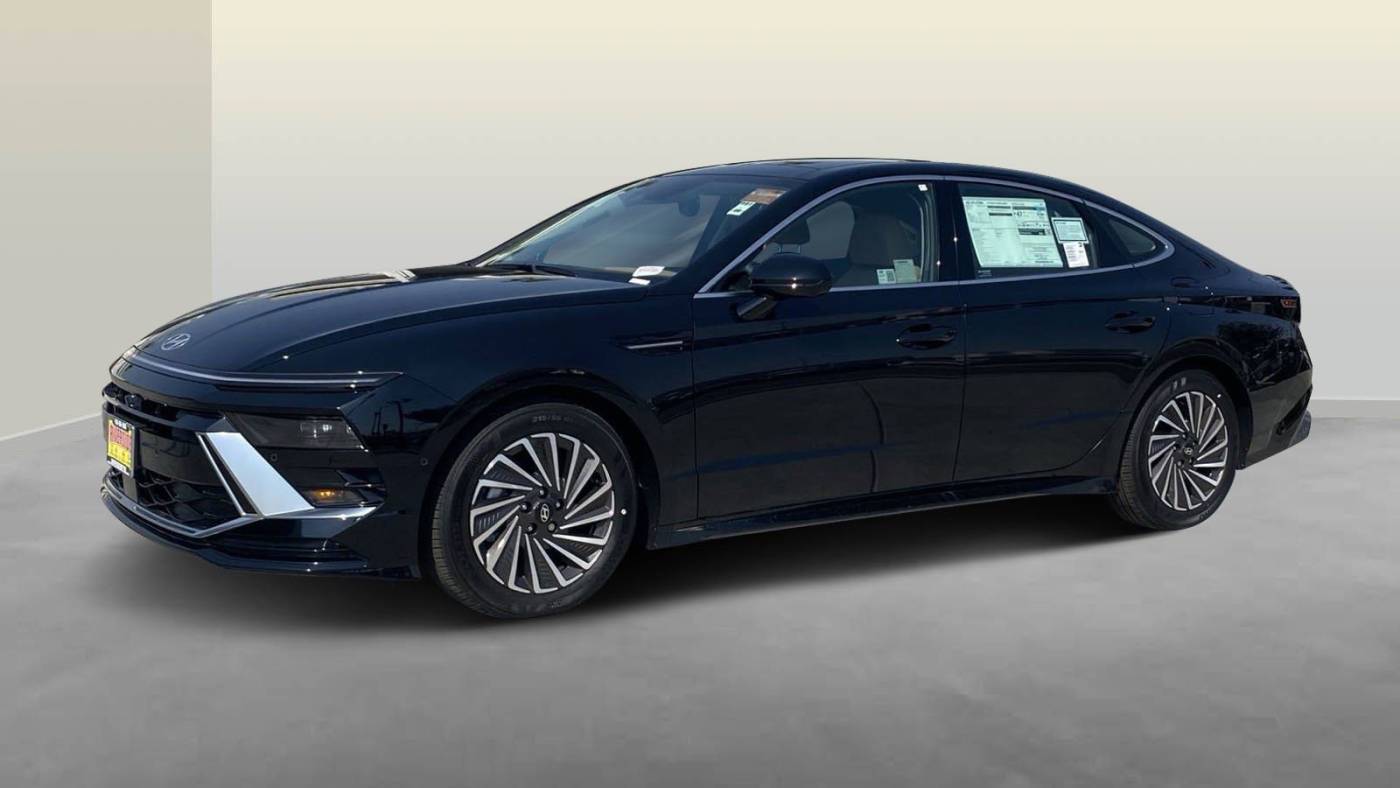 2024 Hyundai Sonata Hybrid Limited — Sedan — 9,224 mi — Riverside, CA