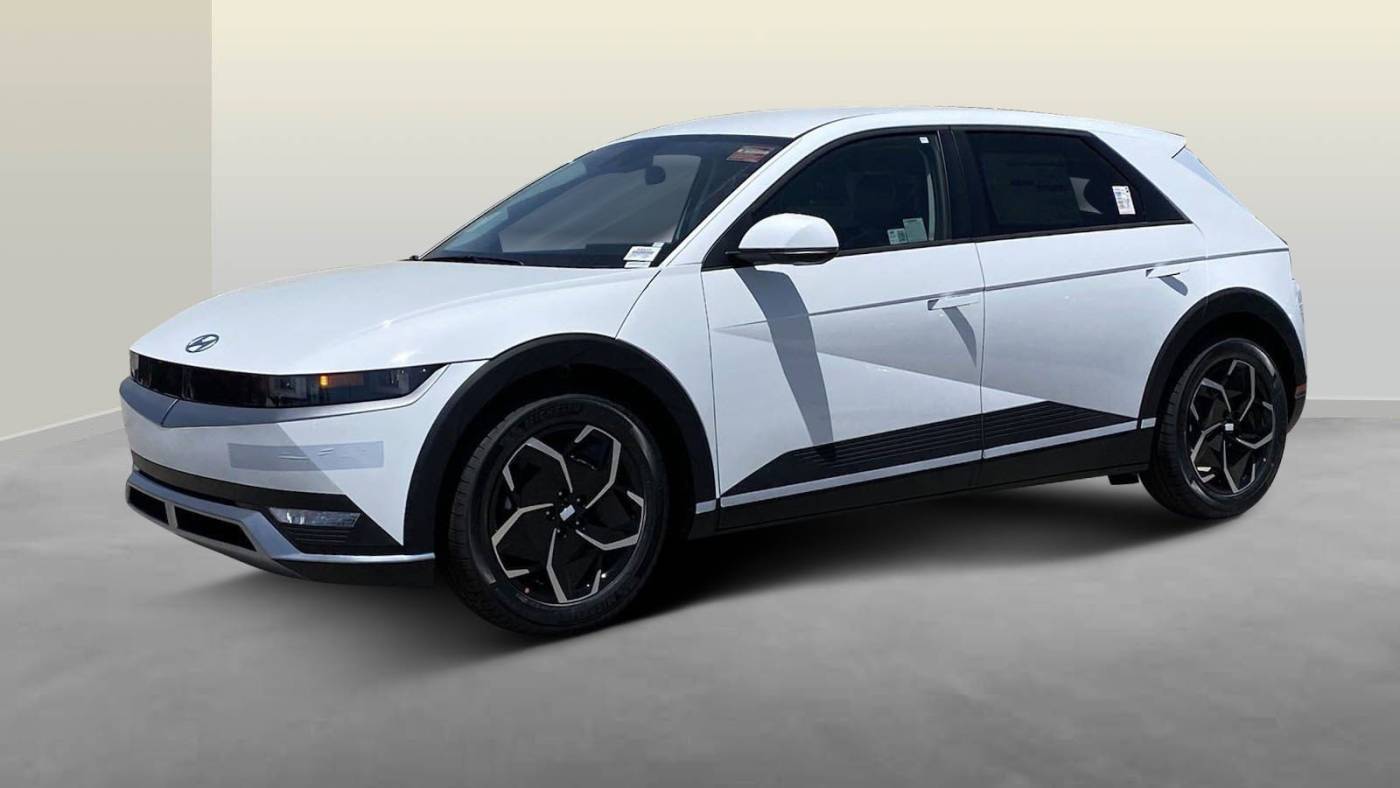 2024 Hyundai IONIQ 5 SE — SUV — 12,397 mi — Riverside, CA