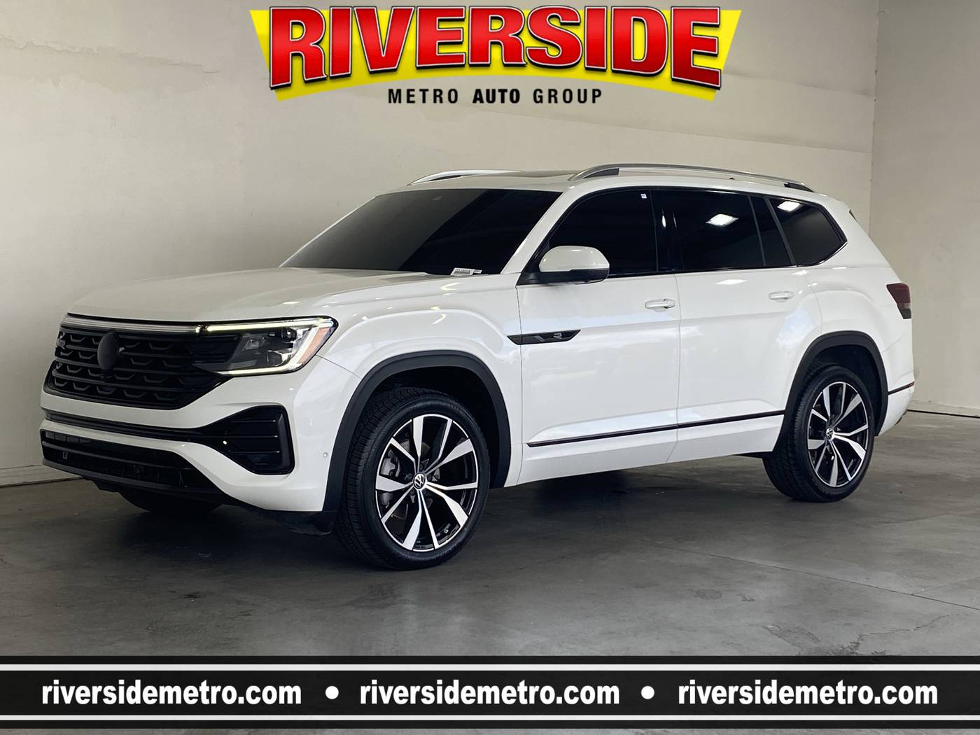 2024 Volkswagen Atlas SEL Premium R-Line — SUV — 27,417 mi — Riverside, CA
