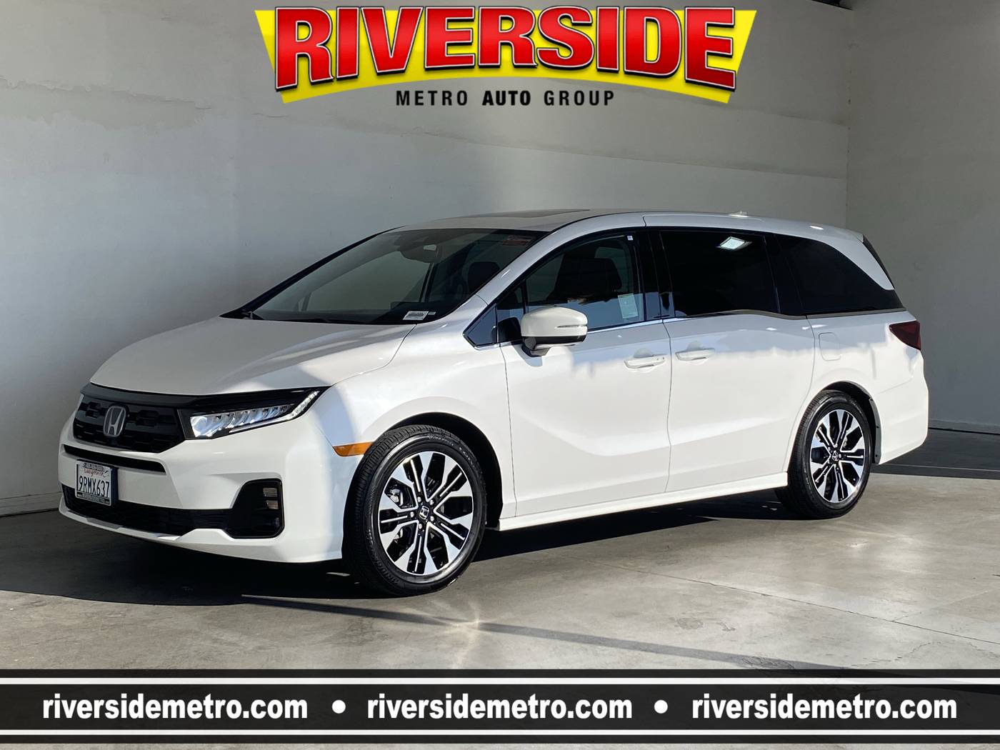 2025 Honda Odyssey Elite — Minivan — 12,359 mi — Riverside, CA