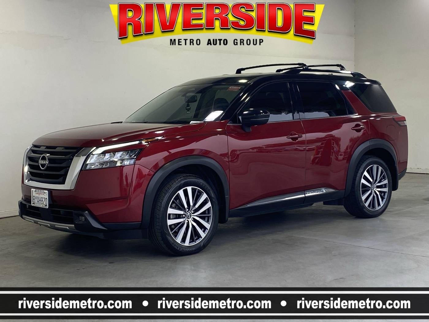 2022 Nissan Pathfinder Platinum — SUV — 71,098 mi — Riverside, CA
