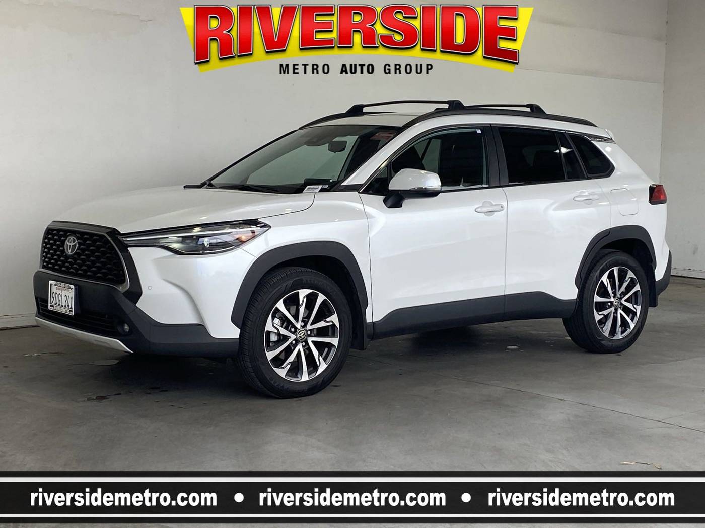 2022 Toyota Corolla Cross XLE — SUV — 24,294 mi — Riverside, CA
