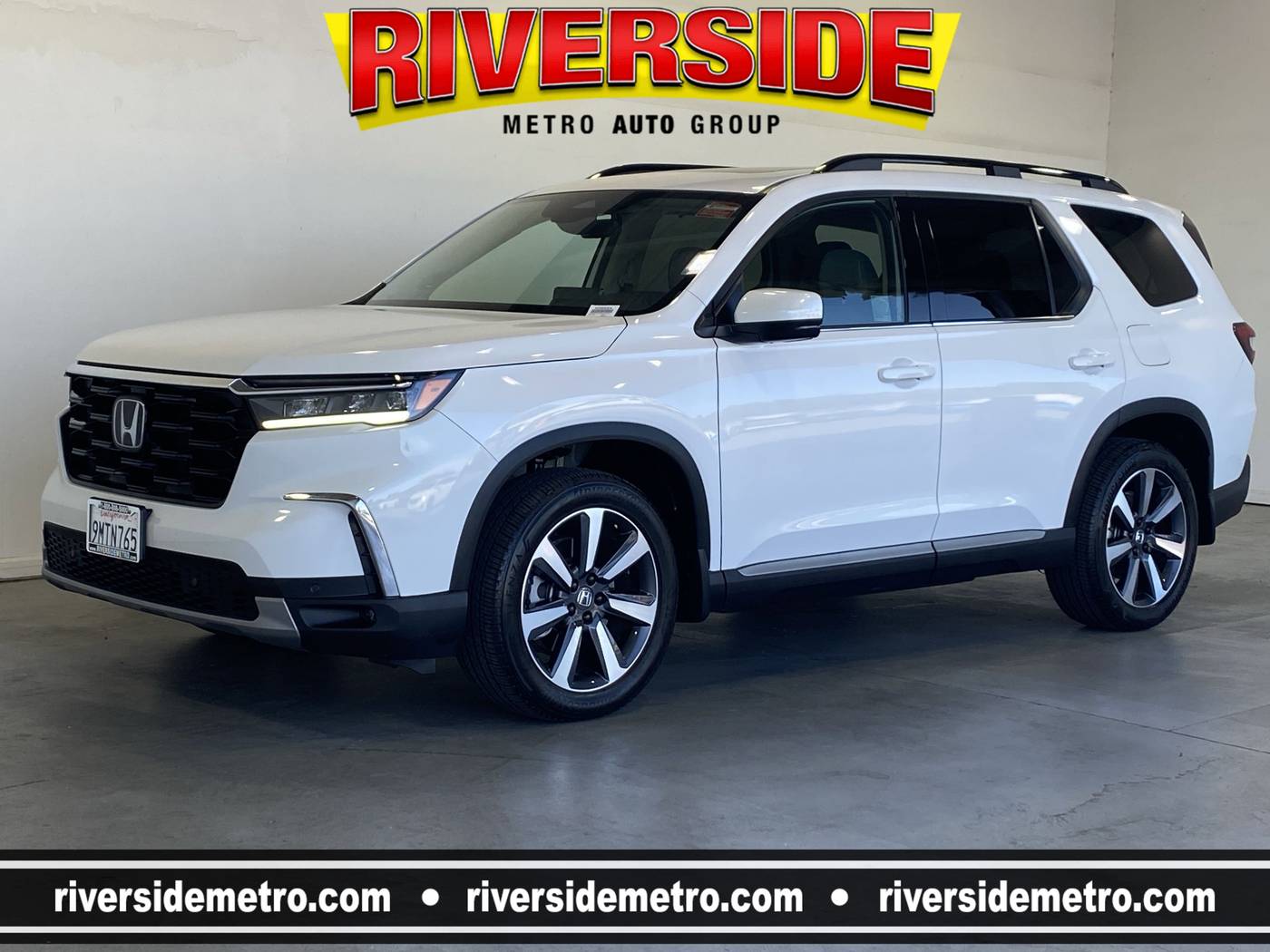 2024 Honda Pilot Touring — SUV — 14,017 mi — Riverside, CA