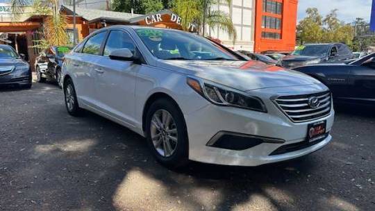 2017 Hyundai Sonata Base — Sedan — 103,161 mi — Pasadena, CA