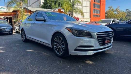 2015 Hyundai Genesis 3.8 — Sedan — 125,511 mi — Pasadena, CA