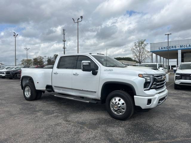 2025 Chevrolet Silverado 3500HD High Country — Pickup Truck — 949 mi — Huntsville, AL