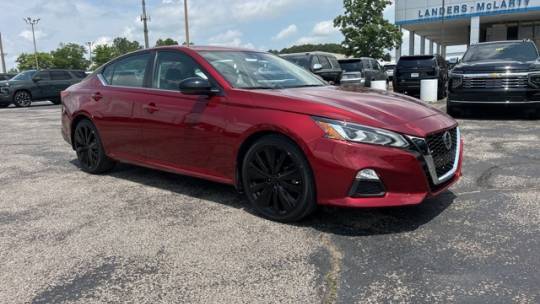2022 Nissan Altima 2.0 SR