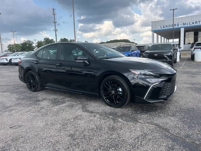 2025 Toyota Camry Hybrid LE — Sedan — 2,700 mi — Huntsville, AL