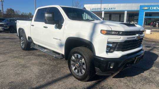 2024 Chevrolet Silverado 2500HD Custom — Pickup Truck — 14,118 mi — Huntsville, AL
