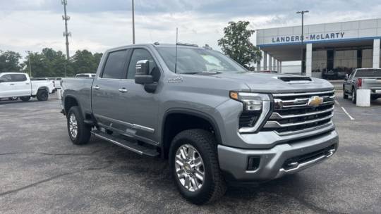 2024 Chevrolet Silverado 3500HD High Country — Pickup Truck — 3,959 mi — Huntsville, AL
