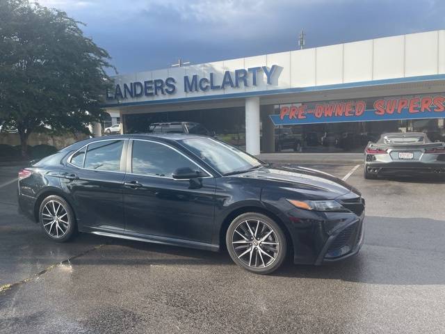 2023 Toyota Camry SE — Sedan — 56,800 mi — Huntsville, AL