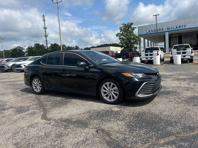2022 Toyota Camry LE — Sedan — 70,672 mi — Huntsville, AL