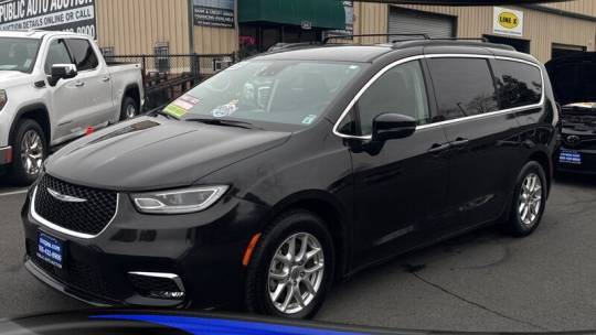 2022 Chrysler Pacifica Touring L — Minivan — 83,344 mi — Pittsburg, CA
