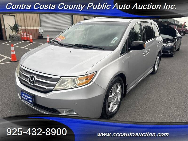 2012 Honda Odyssey Touring — Minivan — 90,202 mi — Pittsburg, CA