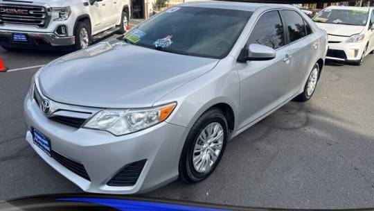 2014 Toyota Camry LE — Sedan — 110,237 mi — Pittsburg, CA
