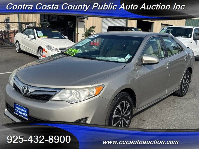 2014 Toyota Camry LE — Sedan — 127,379 mi — Pittsburg, CA