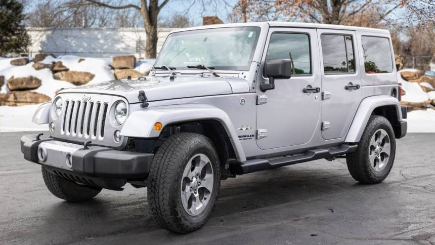 2016 Jeep Wrangler Sahara — SUV — 100,435 mi — Caseyville, IL