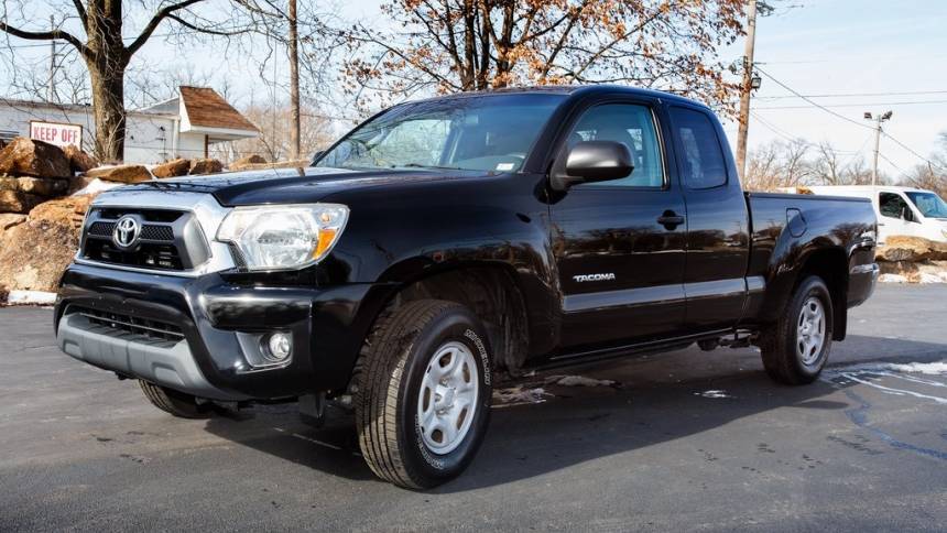 2014 Toyota Tacoma Base — Pickup Truck — 35,483 mi — Caseyville, IL
