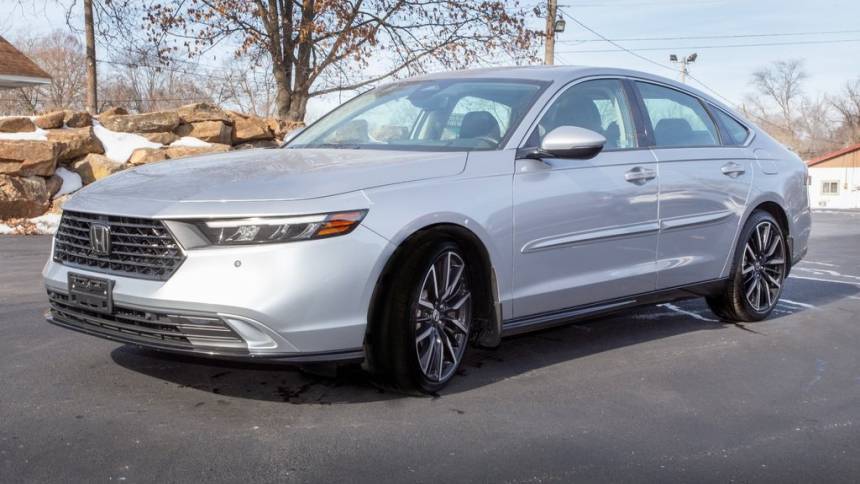 2023 Honda Accord Hybrid Touring — Sedan — 25,424 mi — Caseyville, IL