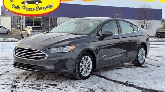 2019 Ford Fusion Hybrid SE — Sedan — 17,496 mi — Decatur, IN