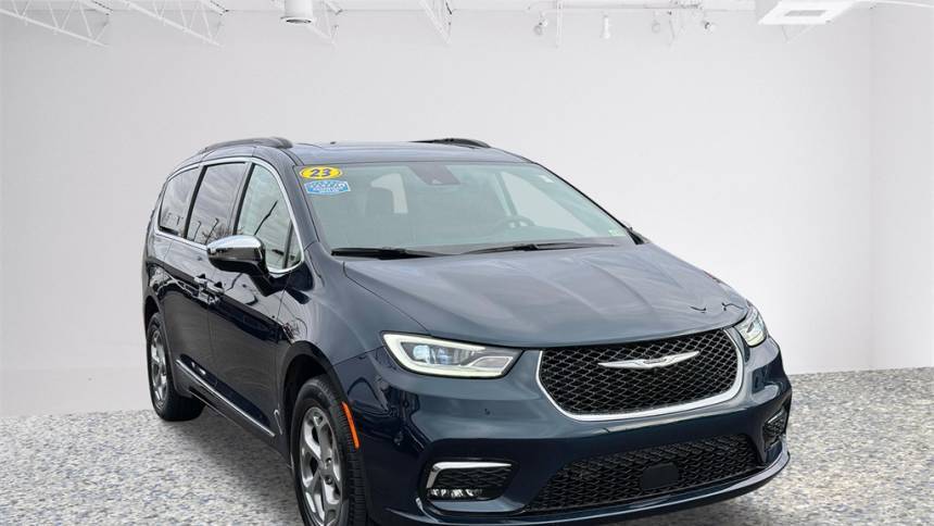 2023 Chrysler Pacifica Limited — Minivan — 24,188 mi — Fredericksburg, VA