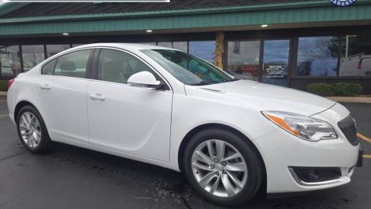 2016 Buick Regal Base — Sedan — 27,120 mi — Frankfort, IL