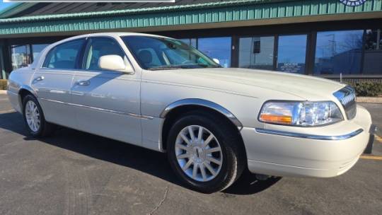 2007 Lincoln Town Car Signature — Sedan — 85,753 mi — Frankfort, IL