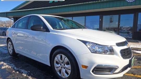 2016 Chevrolet Cruze Limited LS — Sedan — 60,647 mi — Frankfort, IL