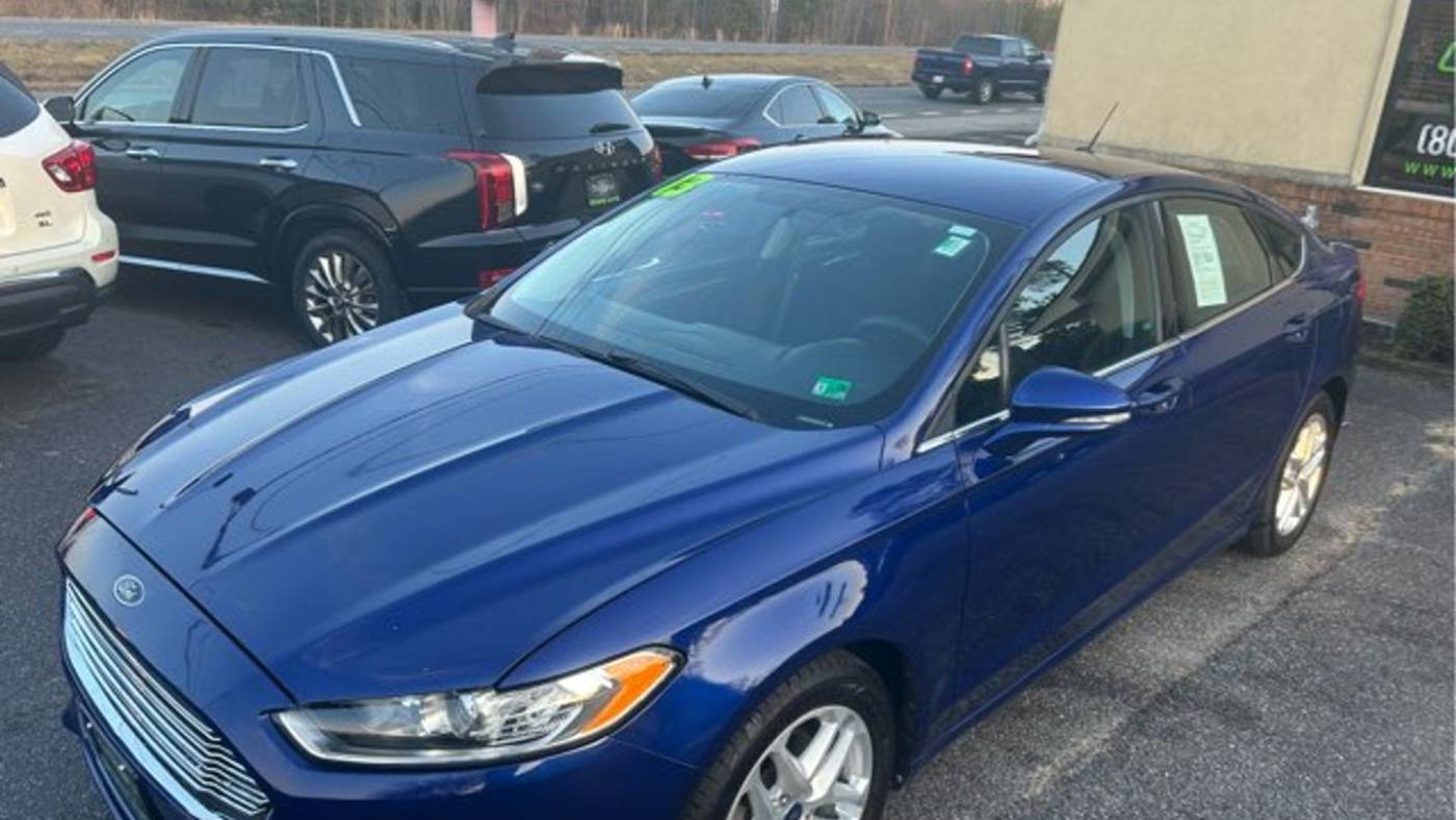 2013 Ford Fusion SE — Sedan — 96,557 mi — Hayes, VA