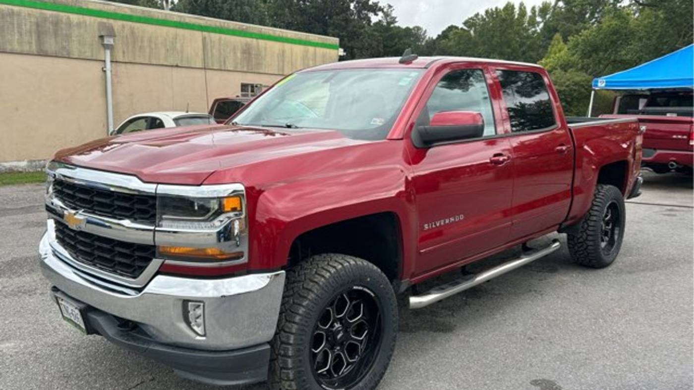 2018 Chevrolet Silverado 1500 LT — Pickup Truck — 98,733 mi — Hayes, VA
