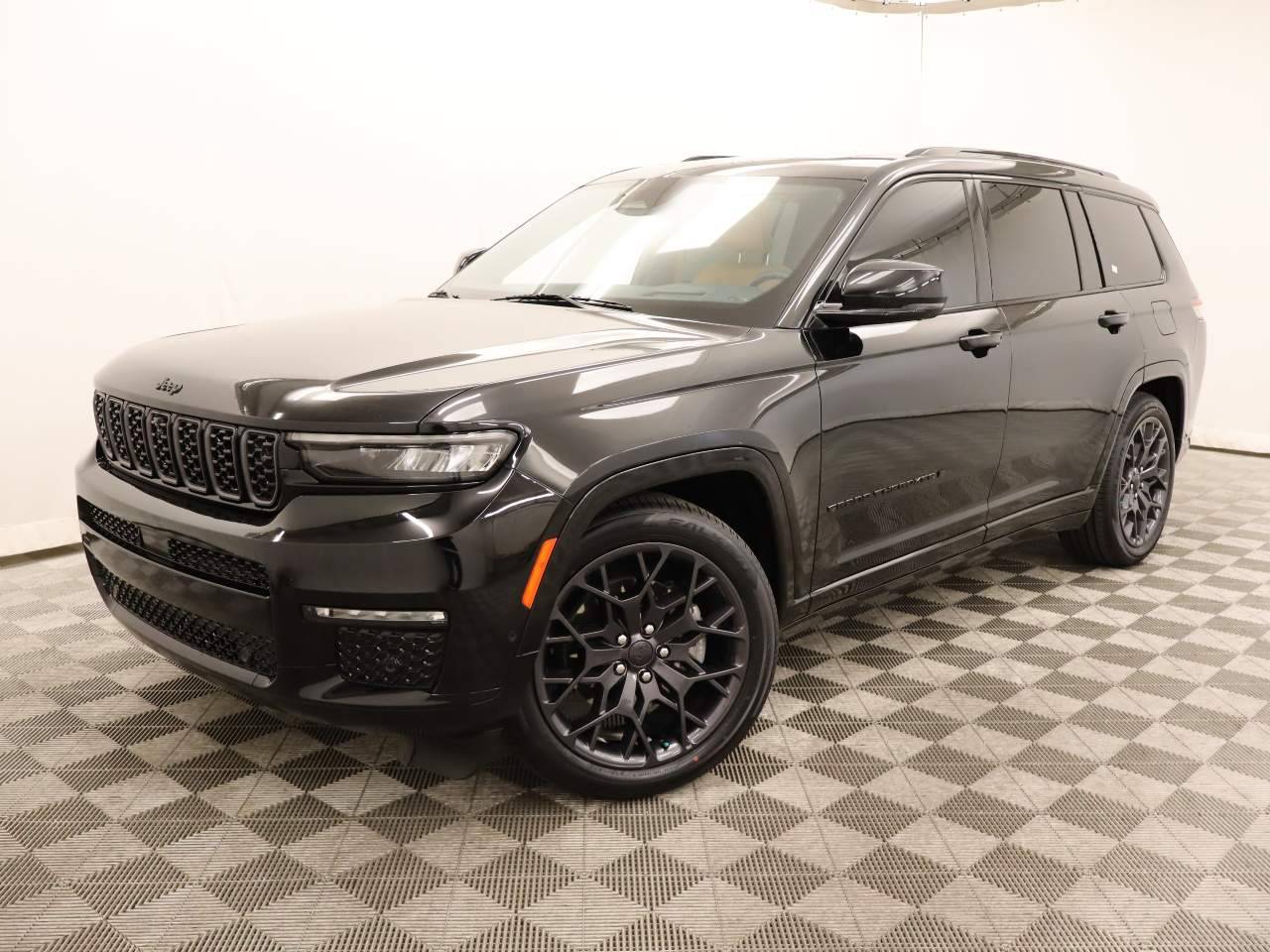 2023 Jeep Grand Cherokee Summit — SUV — 24,032 mi — Scottsdale, AZ